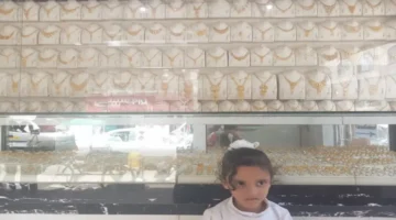 قفزة في أسعار الذهب بعدن… فارق 300% مع صنعاء يثير تساؤلات الاستثمار